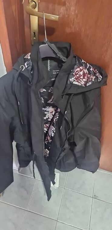 Lične stvari: Roza 2xl 3xl
Zelena 2xl 3xl 4xl 5xl
Crna 3xl 4xl
5000 din