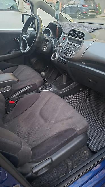 jac s7: Honda Jazz: 2011 г., Механика, Бензин — 3