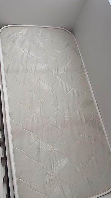 Beşiklər: Oğlan və qız üçün, İşlənmiş, Dördbucaq, Beşik, Dəstsiz, Matras ilə, Yellənmə mexanizmi ilə — 5