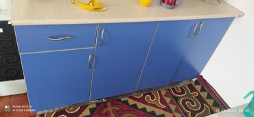 синий кухонный гарнитур: Кухонный гарнитур, цвет - Синий, Б/у
