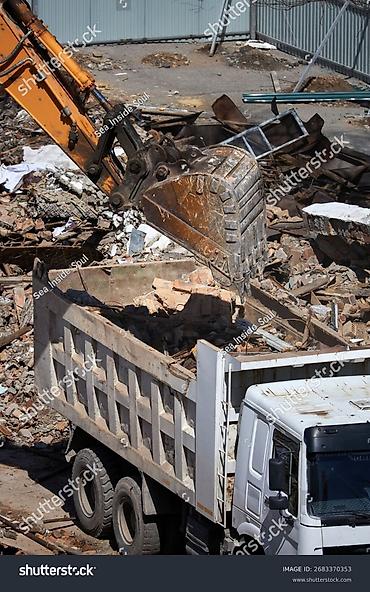 Digər tikinti xidmətləri: EV • OFİS • OBYEKT SÖKÜNTÜSÜ ⚒️ Sürətli və peşəkar söküntü xidməti Ev — 23