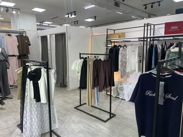 купить поле для посева: Сдаю Бутик, 35 м², ЦУМ Айчурек, С ремонтом, Действующий, С оборудованием