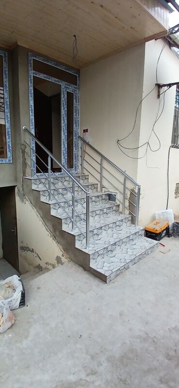 Pilləkən məhəccərləri: Pilləkən məhəccərləri — 20