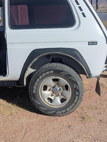 авто товары: ВАЗ (ЛАДА) 4x4 Нива: 1998 г., 1.7 л, Механика, Бензин, Внедорожник — 4