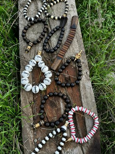 Təsbehlər: Təsbehlər hazır əldə var.çeşid çoxdu.çatdırılma 1_2 saata edilir. çox — 21