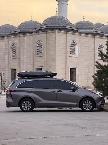 Toyota: Toyota Sienna: 2021 г., 2.5 л, Автомат, Гибрид, Минивэн — 8
