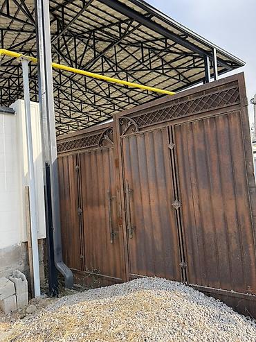 Распашные ворота: Кованые распашные ворота из металла - Материал: сталь, цельносварная — 1