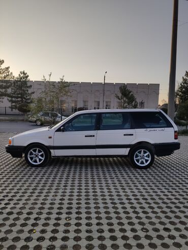 Volkswagen: Volkswagen Passat: 1992 г., 1.8 л, Механика, Бензин, Универсал — 3