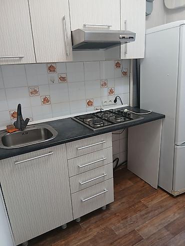хосте: Срочно продаётся 3 х ком кв в 6 мкр, рядом баня кристалис бот сад, 2 — 6