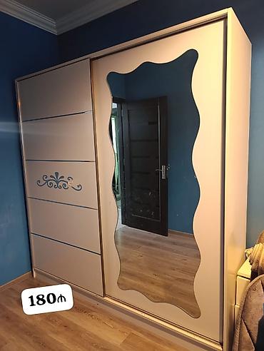 Dolab satılır 180₼. Tam səliqəli
Ünvan bineqedi. Fatimə99 lalafo.az -da Dolab satılır 180₼. Tam səliqəli
Ünvan bineqedi. Fatimə99