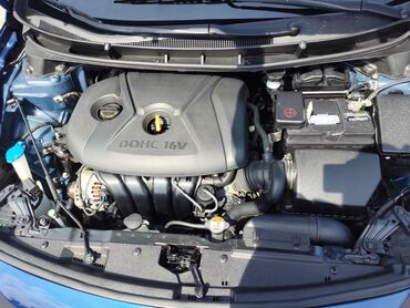 Hyundai: Hyundai Elantra GT, mavi rəng, hetçbek kuzov. - Güclü və qənaətcil — 5