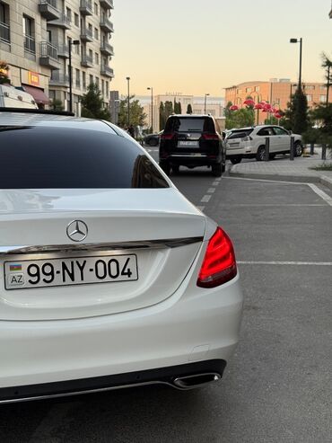 Mercedes-Benz: Mercedes-Benz C 200: 1.6 l | 2017 il Sedan — 4