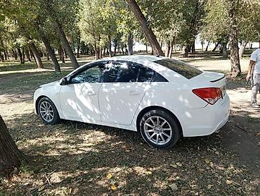 3102 волга: Chevrolet Cruze: 2013 г., 1.6 л, Автомат, Бензин, Седан — 10