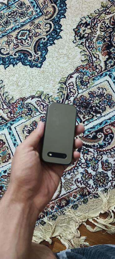philips xenium x501: HMD qapaqlı mobil telefon Xüsusiyyətlər: - Qapaqlı (flip) dizayn — 4