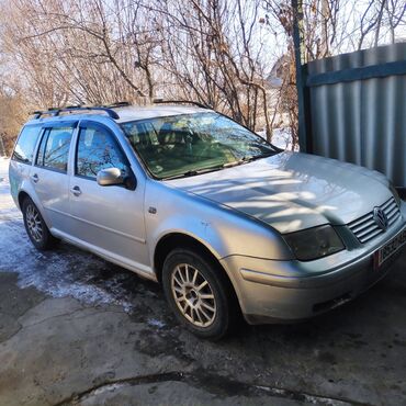 авто уневерсал: Volkswagen Bora: 2001 г., 1.6 л, Механика, Бензин, Универсал