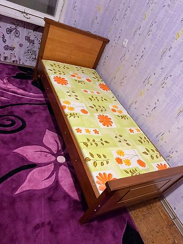 yuxuda şam ağacı gormək: İşlənmiş, Təknəfərlik çarpayı, Bazasız, Matras ilə, Siyirməsiz — 1