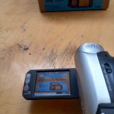 Videokameralar: SONY DVD video çəkən kamera. - Təzədir demək olar. - Az işlənib. - — 2