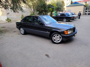 Mercedes-Benz: Mercedes-Benz 190 (W201) sedan - Kuzov: qara rəng, 4 qapı, sunroof — 7