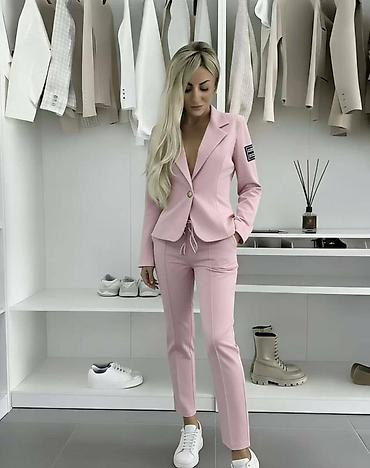Kompleti: Damski komplet – sako i pantalone - Moderan dvodelni komplet u više — 3