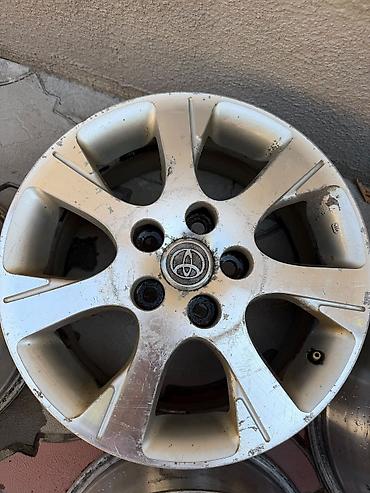 железные диски на камри: Литые Диски R 16 Toyota, Комплект, отверстий - 5, Б/у — 2