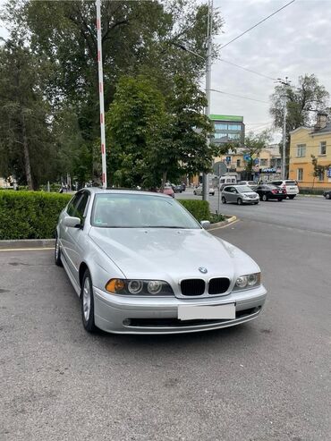 наклейки на бмв: Сдаю в аренду: Легковое авто, Частная аренда