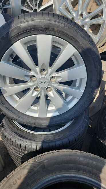 radius təkər evi: İşlənmiş Disk təkər Hyundai 225 / 50 / R 17, 5 Boltlu