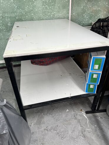 кухонный рабочий стол: Закройный стол, цвет - Белый