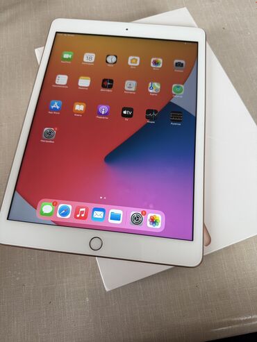 Планшеты: Планшет, Apple, память 64 ГБ, 10" - 11", Wi-Fi, Б/у, Классический цвет - Белый