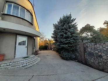 Продажа коттеджей и домов: Продам два дома на одном участке. Общая площадь участка 14.58 сотки — 2