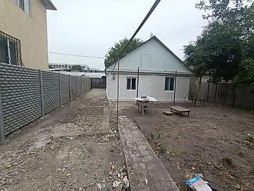Продажа домов: 3 комнаты, 60 м², 2 соток, Бишкек, ул. Тоголок Молдо / Куренкеева Агентство недвижимости — 2