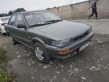екскаватор 55: Toyota Corolla: 1988 г., 1.3 л, Механика, Бензин, Седан