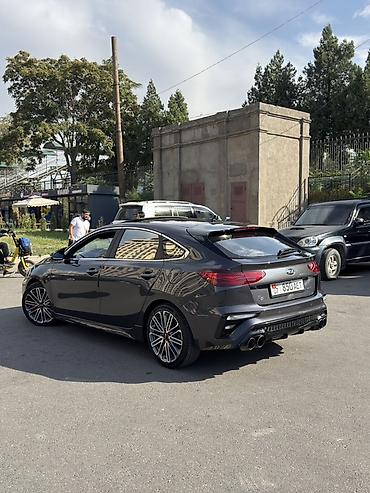 210 купе: Kia Cerato: 2019 г., 1.6 л, Вариатор, Бензин, Лифтбек — 1