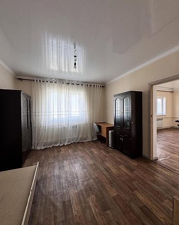 Продажа коттеджей и домов: 🏡🌳 Продается дом в селе Кой-Таш 📍 Локация: ул.Дербишалиева 17 (2 — 4