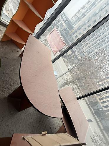 Другая мебель: Продается мебель б/у в разного назначения, тумбочки, ресепшены, столы — 7