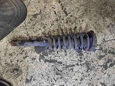 argon 50l cena: PREDNJI DESNI AMORTIZER SA OPRUGOM ALFA 147 JTD | Alfa 147 kompletan — 1