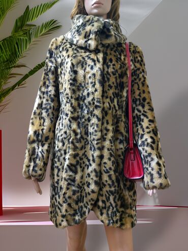 Krzneni kaputi: M, Sa postavom, bоја - Šareno na lalafo.rs — 2 Krzneni kaputi: M, Sa postavom, bоја - Šareno — 2