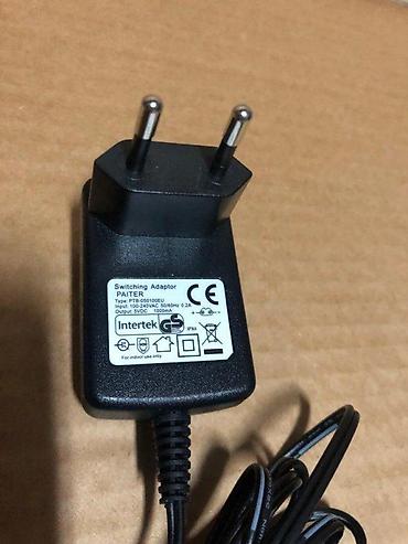 Adapteri i punjači za laptop: Punjač/adapter PAITER PTB-050100EU – 5V DC, 1000 mA - Ulaz: 100–240 V — 4
