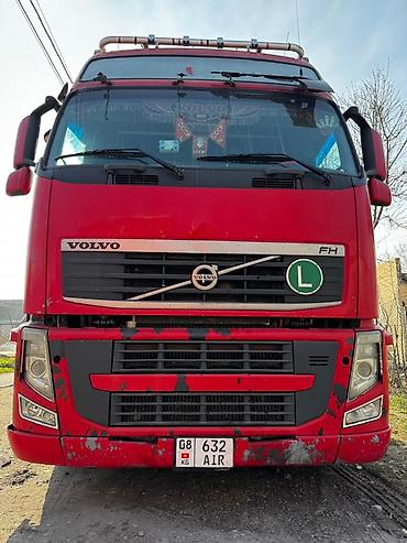 Тягачи: Тягач, Volvo, Шторный — 1