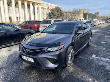 камра: Toyota Camry: 2018 г., 2.5 л, Автомат, Бензин