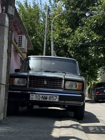 maşin qiymetleri: VAZ (LADA) 2107: 1.6 l | 2004 il | 140000 km Sedan