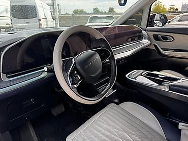 Другие автомобили: Maxus G90 2024 года Объем: 2 бензин Состояние идеальное — 5