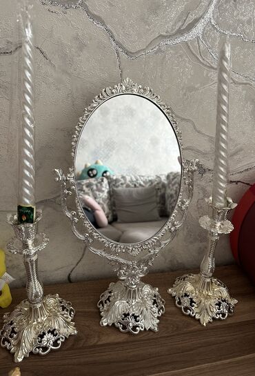 Güzgü Table mirror, Oval