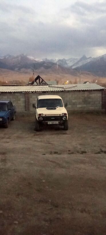 купить двигатель на мотоблок 7 л с: ВАЗ (ЛАДА) 4x4 Niva: 1991 г., 1.7 л, Механика, Бензин, Жол тандабас