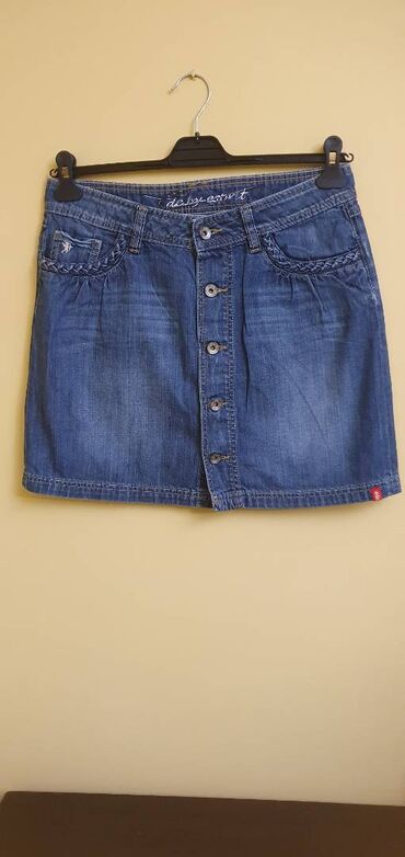 Suknje: Suknje M veličine za zimu i ostale sezone. 1 kom - 500din 2 kom - na lalafo.rs — 9 Suknje: Suknje M veličine za zimu i ostale sezone. 1 kom - 500din 2 kom - — 9