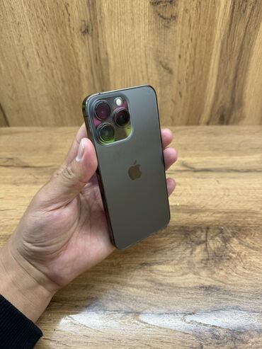 Apple iPhone: IPhone 13 Pro, Б/у, 128 ГБ, Графит, Чехол, 77 % — 8