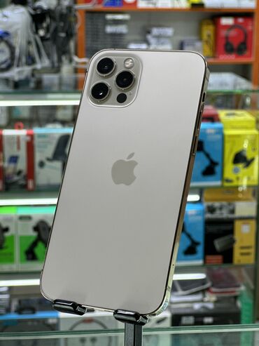 Apple iPhone: IPhone 12 Pro, Б/у, 128 ГБ, Белый, Защитное стекло, Чехол, 78 %