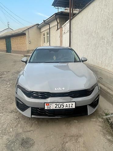 bmv 525: Kia K5: 2025 г., Седан — 5