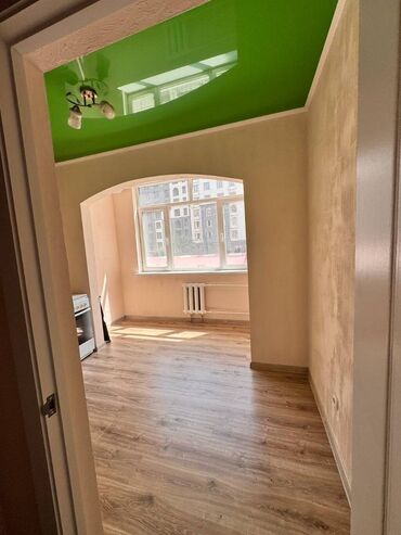 срочно продаю дом кок жар: 1 комната, 43 м², 106 серия улучшенная, 2 этаж, Косметический ремонт