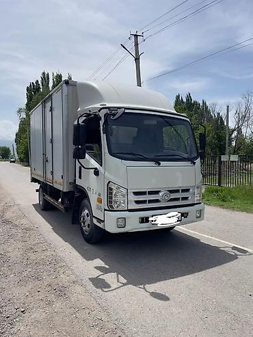 kia mo: Изотермический фургон на шасси малотоннажного грузовика (белый) — 2