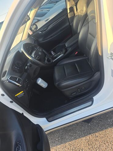 Hyundai: Hyundai Grandeur: 2019 г., 2.4 л, Бензин — 28